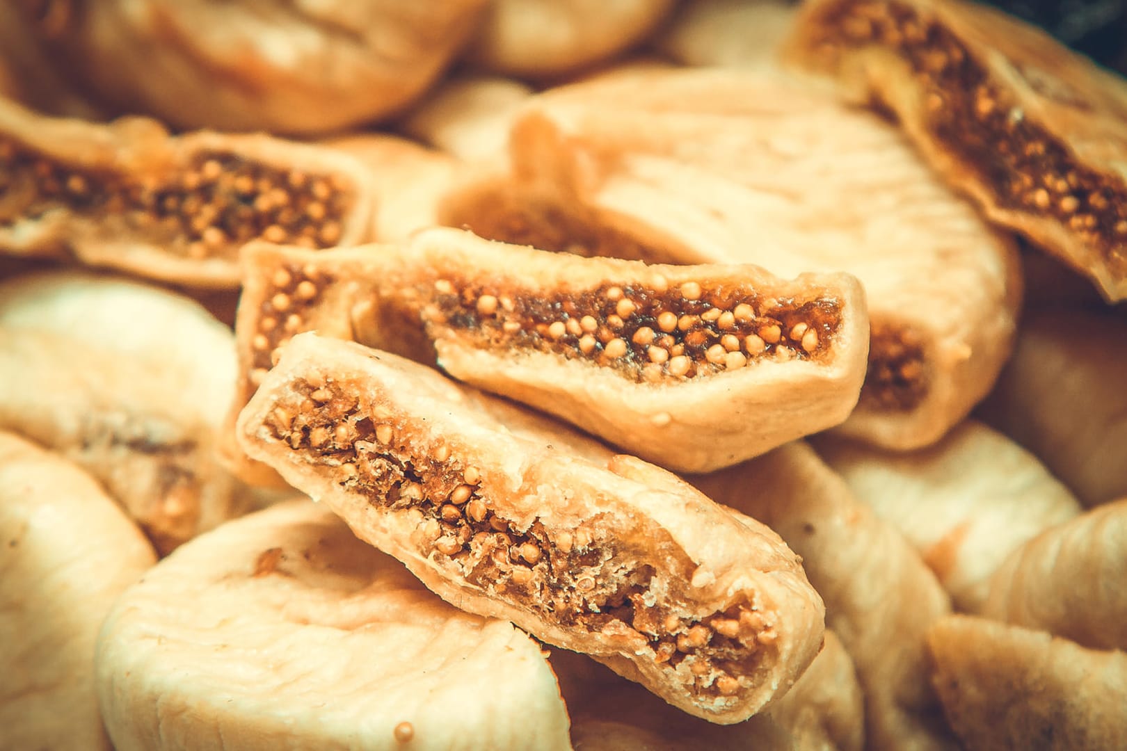 Dried fruits, figs