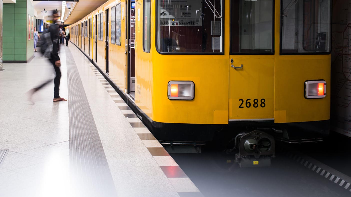 Der Berliner U-Bahnhof Nollendorfplatz. Der Berliner U-Bahnhof Nollendorfplatz.