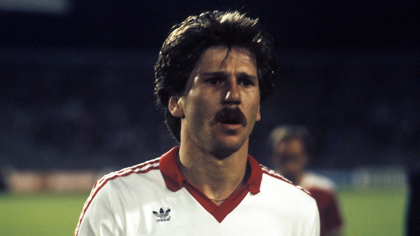 Walter Kelsch lief von 1977 bis 1984 für den VfB Stuttgart auf.