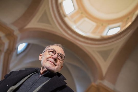 Der Künstler Gerhard Richter in der Dominikanerkirche in Münster .