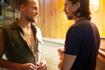 "Auge um Auge": Russell Baze (Christian Bale) und Bandenchef DeGroat (Woody Harrelson) werden in diesem Leben keine dicken Freunde mehr.