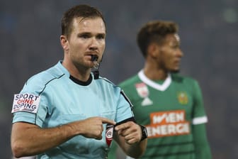 Schiedsrichter Dieter Muckenhammer erhält anonyme Drohungen.