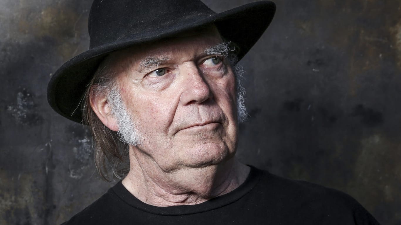 Neil Young: Der Musiker stellt seine Alben zum Herunterladen ins Netz.