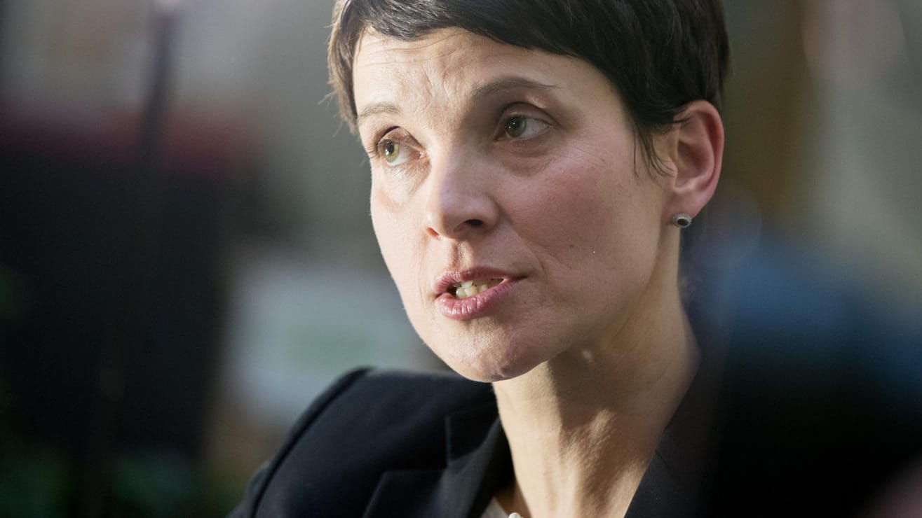 Frauke Petry: Die Ex-AfD-Chefin schießt gegen das neue Führungsduo der Partei.