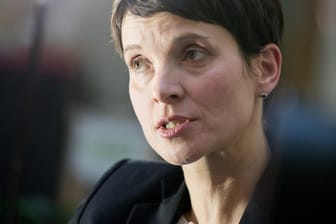 Frauke Petry: Die Ex-AfD-Chefin schießt gegen das neue Führungsduo der Partei.