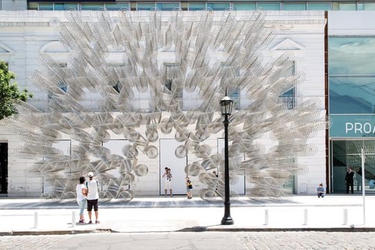 Die 1254 Fahrräder der Installation "Forever Bicycles" des chinesischen Konzeptkünstlers Ai Weiwei.