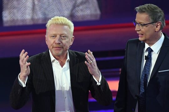 Der ehemalige Tennisprofi Boris Becker (l) zu Gast bei Günther Jauch.