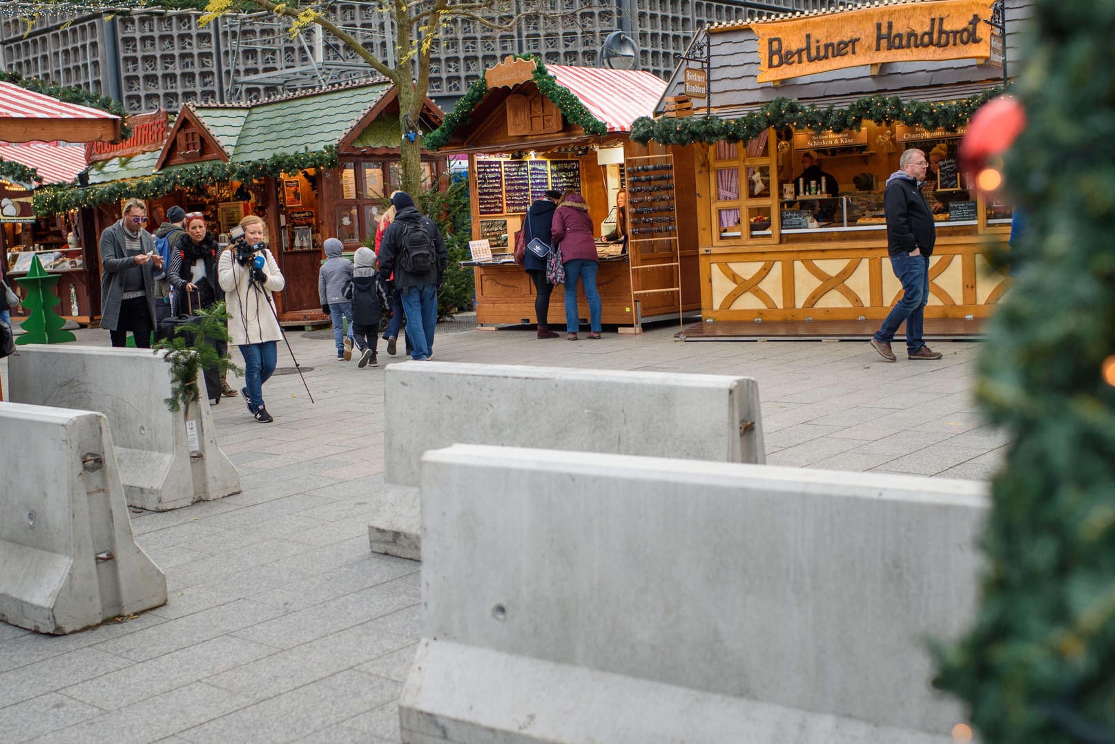 Weihnachtsmarkt am Breitscheidplatz: Streit über Hilfe für Angehörige der Terroropfer