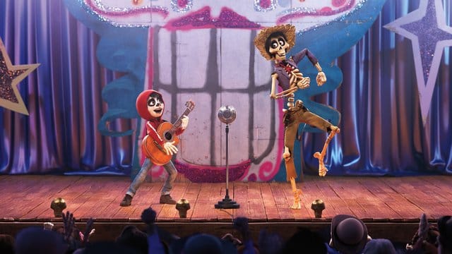 "Coco" ist eine fröhliche, farbenprächtige und spannende Geschichte voller Musik - und das kommt an.