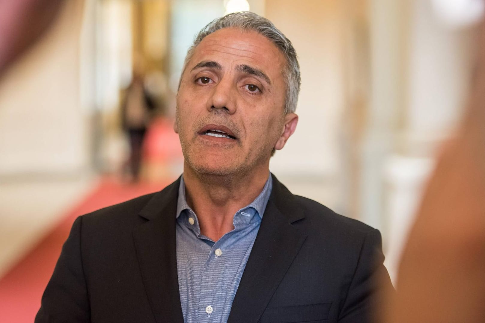 Musste ärztlich behandelt werden: Linken-Politiker Hakan Taş.