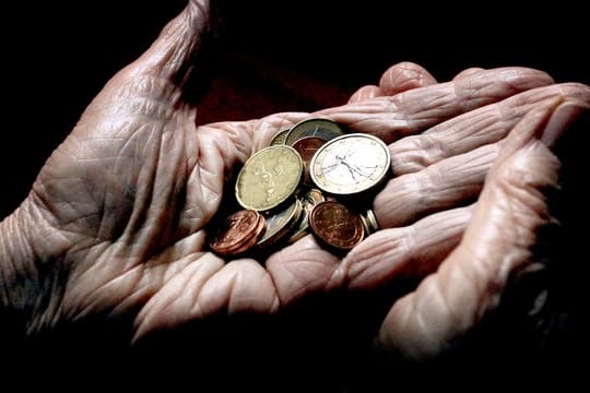 Bei der Rentenlücke zwischen Männern und Frauen ist Deutschland Spitzenreiter.