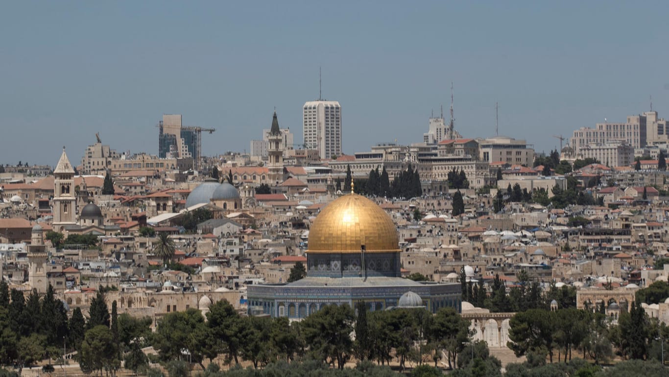 Altstadt von Jerusalem mit dem Felsendom: Die Entscheidung des US-Präsidenten könnte den Nahost-Konflikt wieder anheizen.