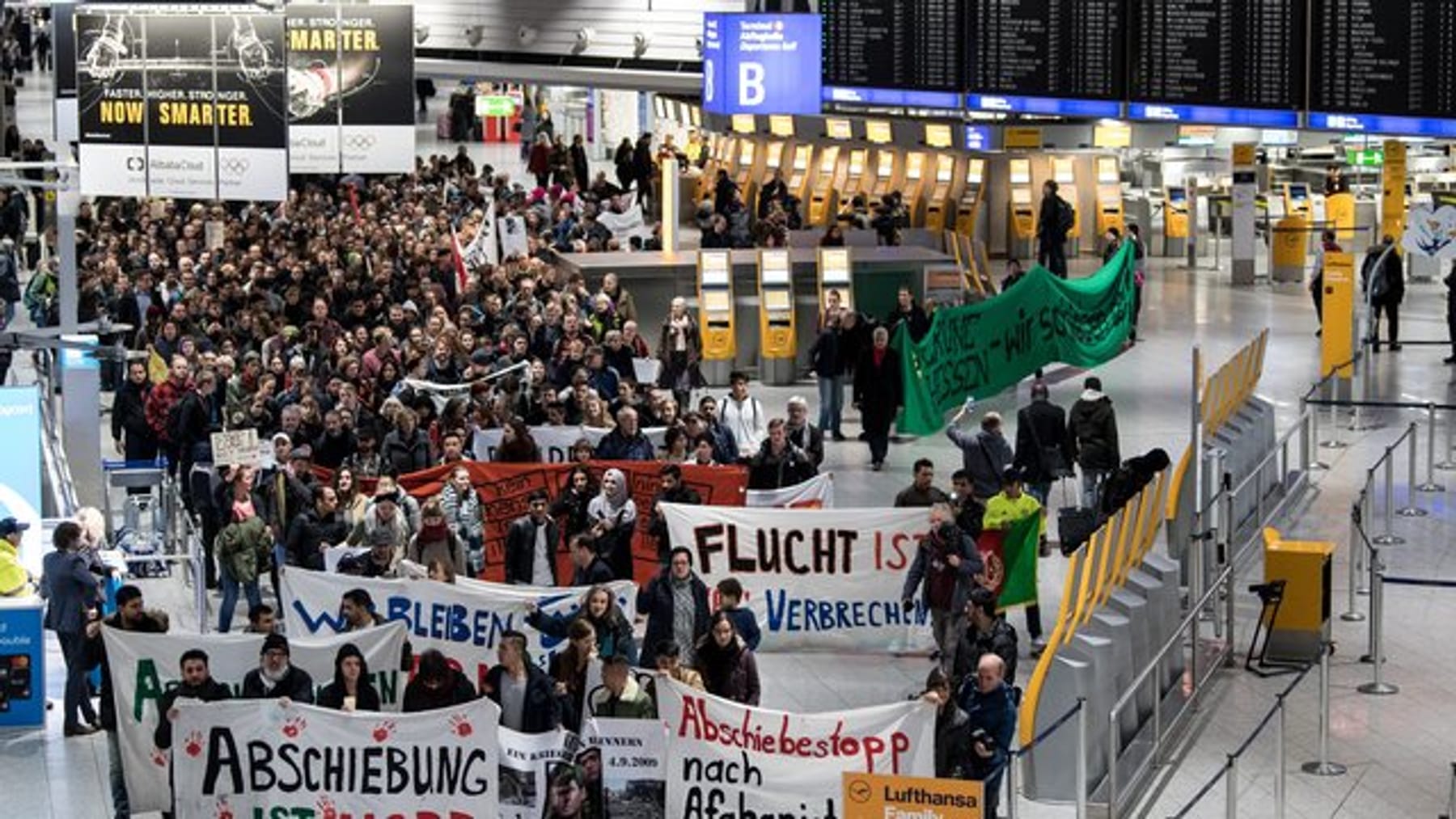 Migration: Erneut Abschiebeflug Nach Afghanistan Gestartet