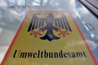 Das Umweltbundesamt will einen Fortschritt in der Kosmetikindustrie sehen.