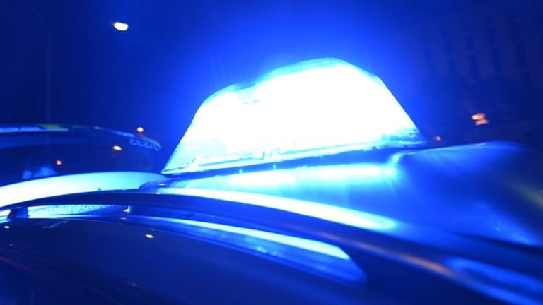 Blaulicht eines Polizeifahrzeuges