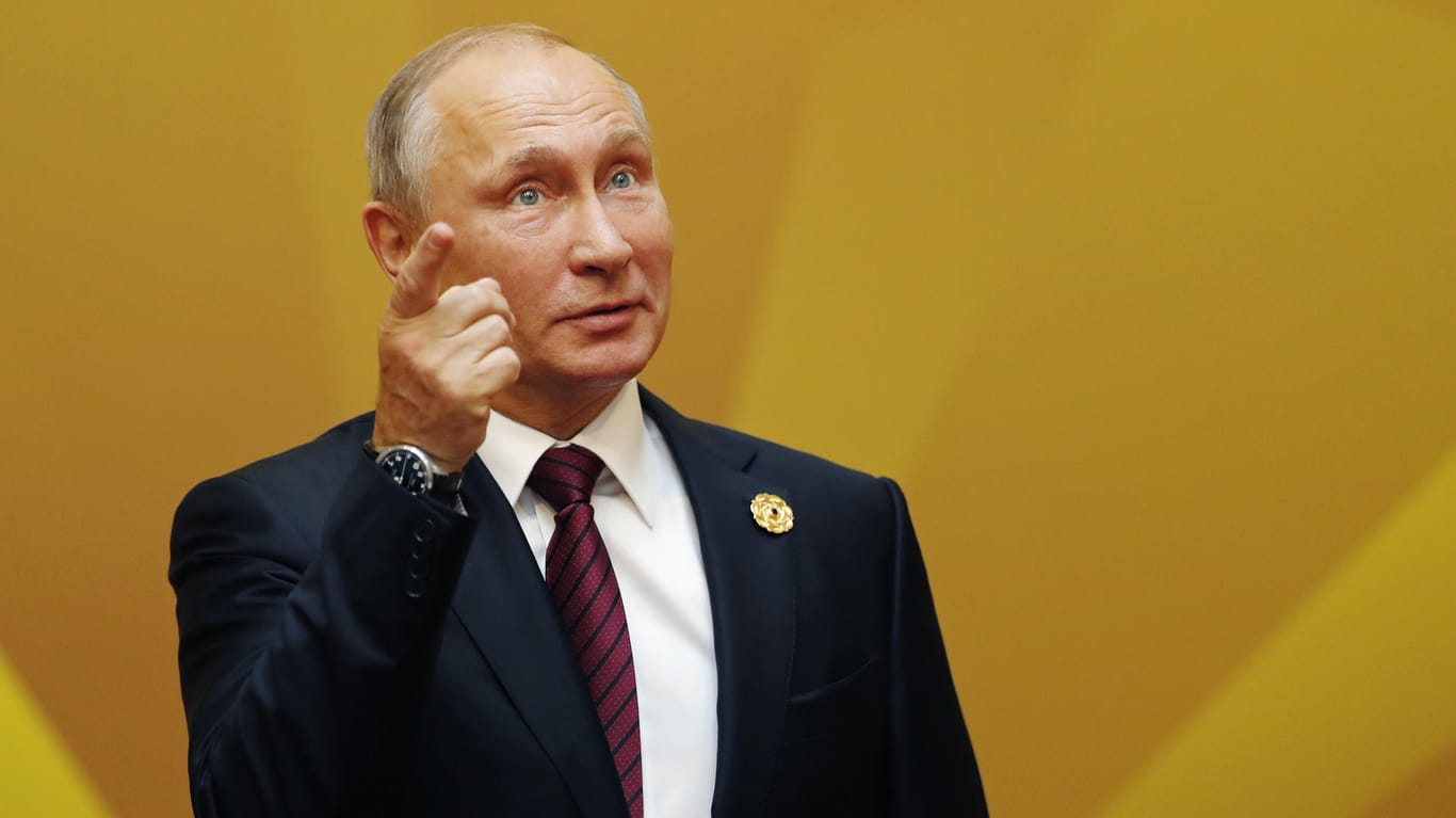 Apec-Gipfel in Wladimir Putin: Russlands Präsident hat seine erneute Kandidatur im nächsten Jahr angekündigt.