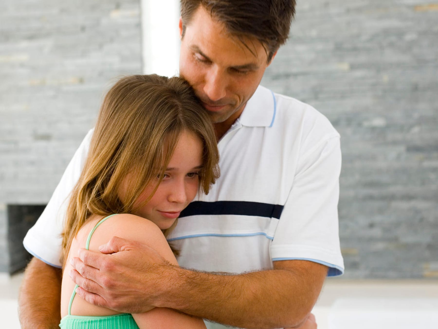 Sexuelle Spannungen verwirren Väter von Teenagertöchtern