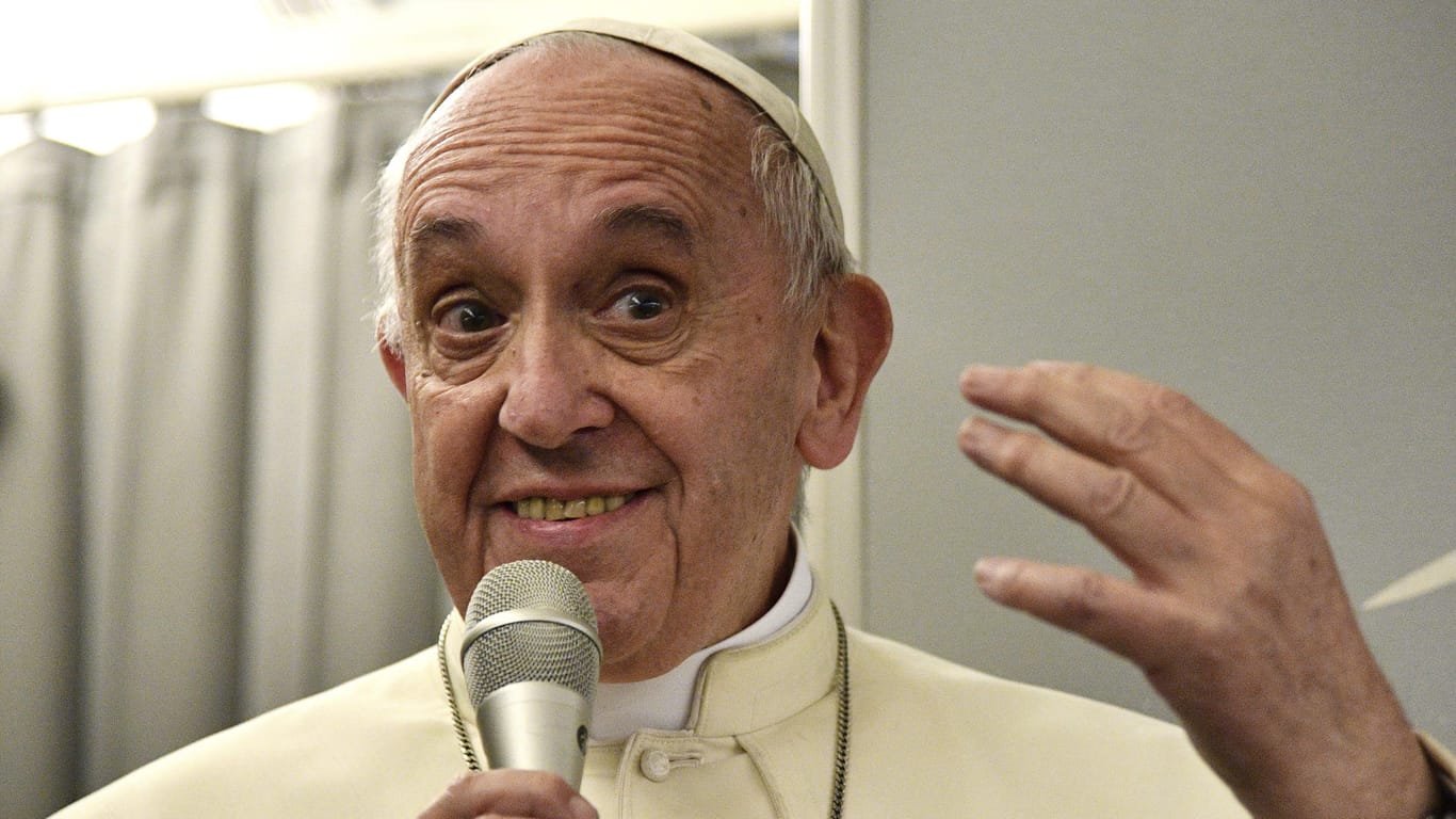 Kritik an Übersetzung: Papst Franziskus bemängelt das Vaterunser in mehreren Sprachen.
