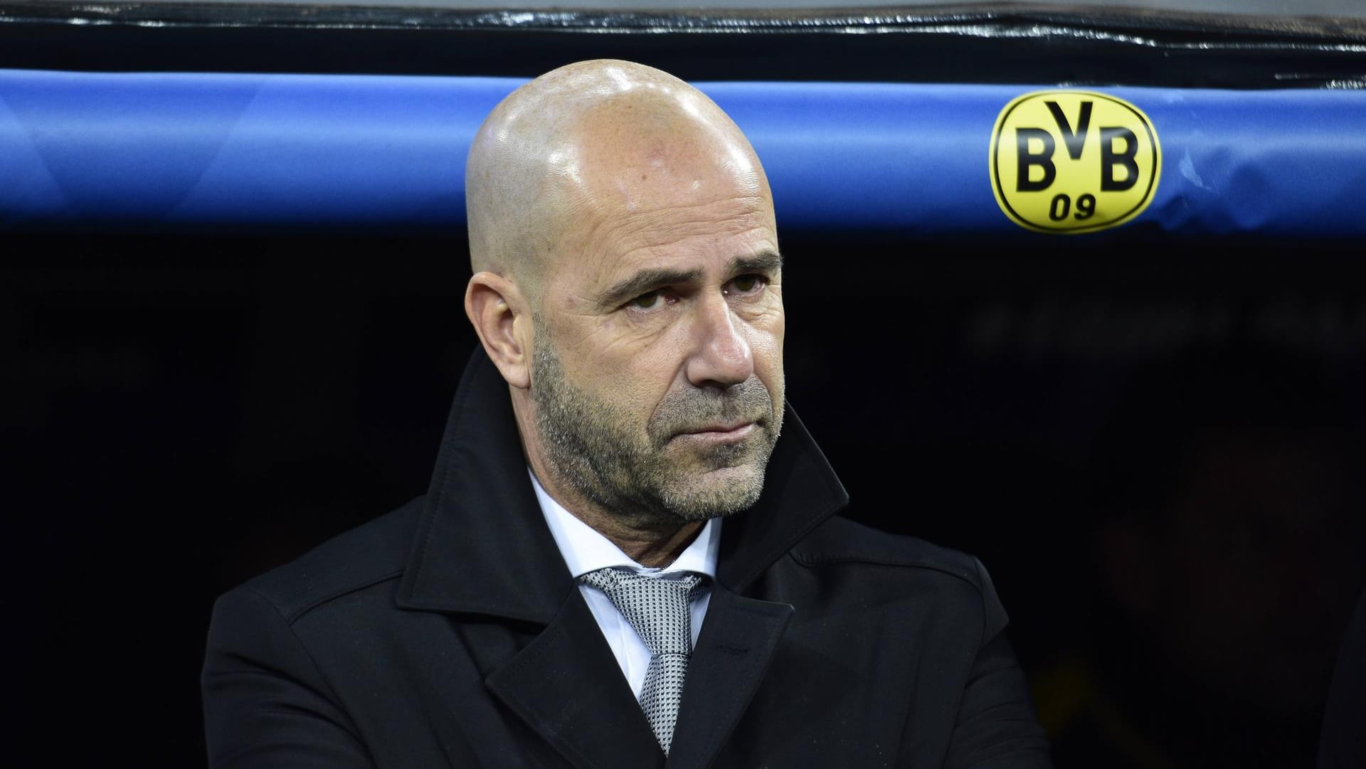 In der Kritik: BVB-Coach Peter Bosz blieb in den letzten acht Pflichtspielen ohne Sieg.