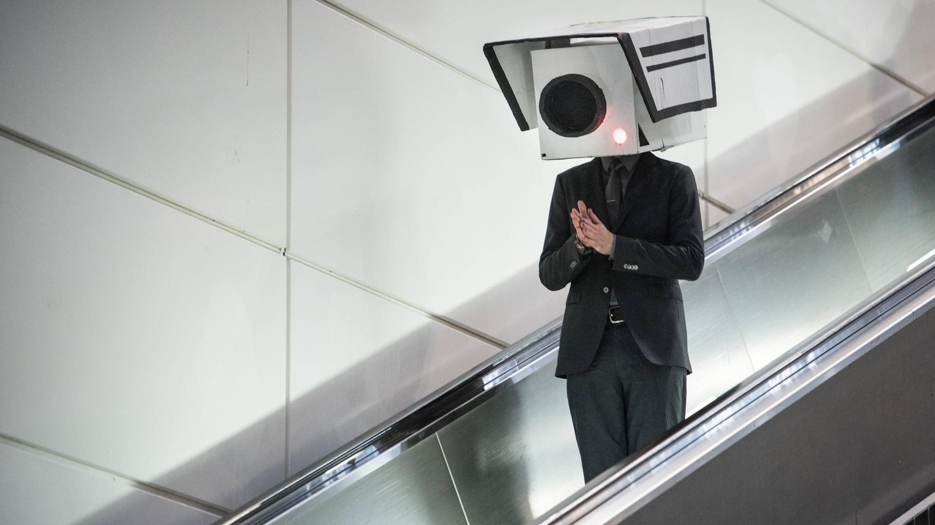 Protest gegen Videoüberwachung auf dem Berliner Bahnhof Südkreuz.