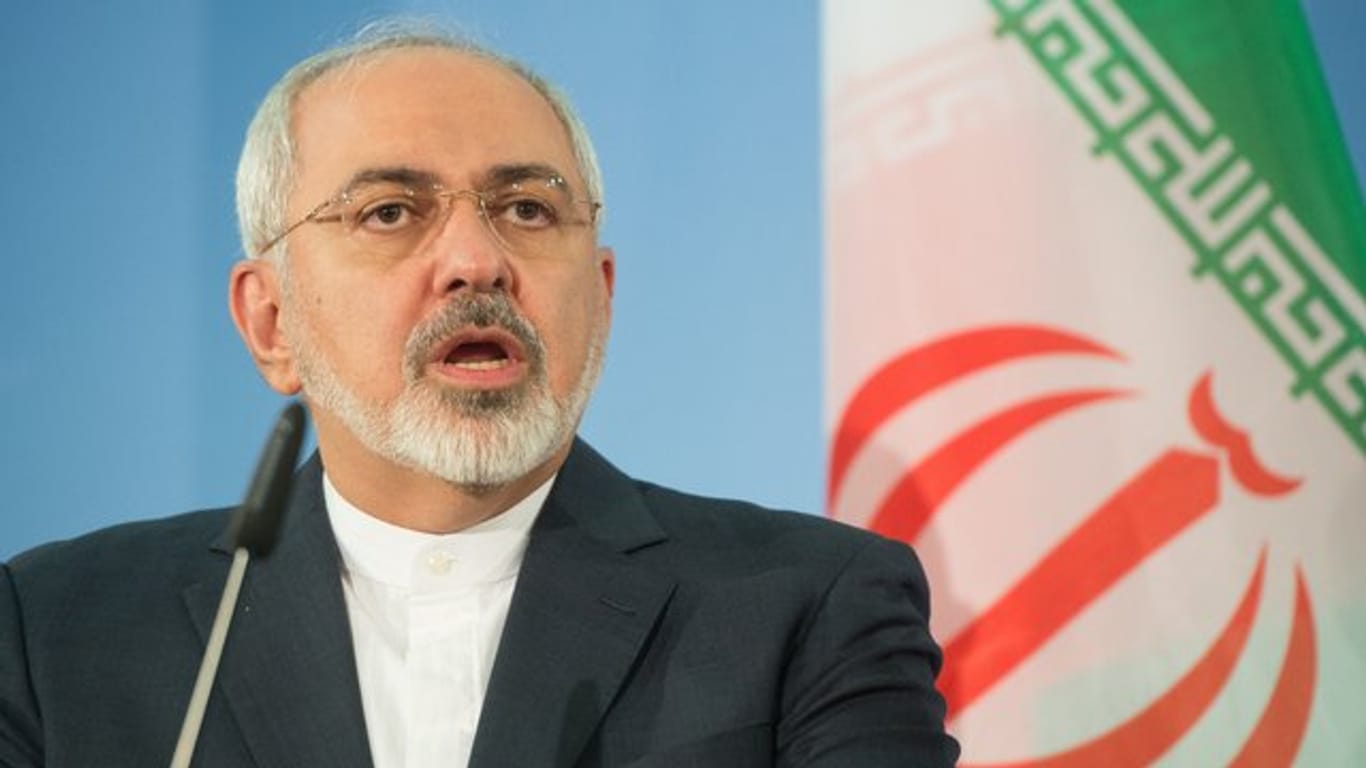 Irans militärische Aktivitäten seien komplett defensiv, so Außenminister Sarif.