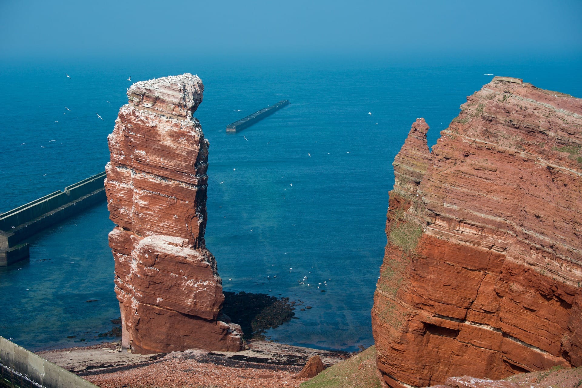 Vom Verfall bedroht: Der Felsen "Lange Anna" ist ein Wahrzeichen von Helgoland.