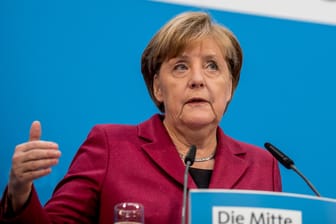 Bundeskanzlerin Angela Merkel (CDU) bei einer Pressekonferenz nach der Sitzung des CDU-Bundesvorstands.