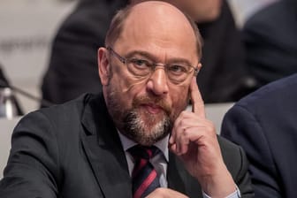 SPD-Chef Martin Schulz will sich mit der Union nur für bestimmte Regierungs-Projekte verabreden.