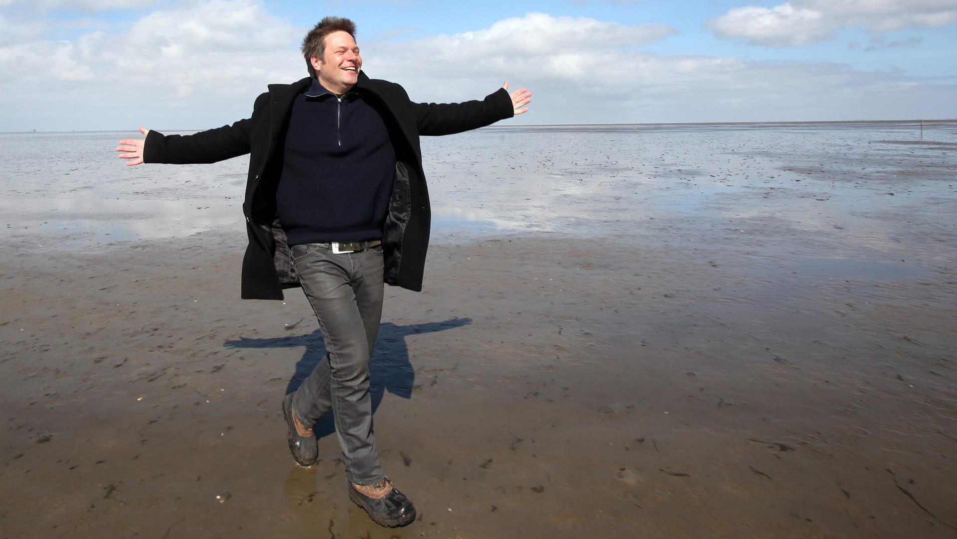 Habeck 2012 im Wattenmeer: Es dürfte sein letzter Versuch sein, nach Berlin zu wechseln. Habeck 2012 im Wattenmeer: Es dürfte sein letzter Versuch sein, nach Berlin zu wechseln.