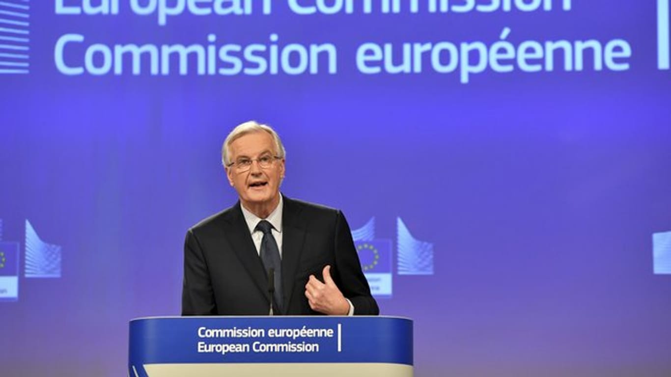 Michel Barnier zufolge werde es bis Oktober 2018 nur ein Austrittsabkommen geben.