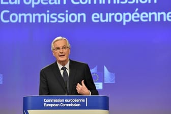 Michel Barnier zufolge werde es bis Oktober 2018 nur ein Austrittsabkommen geben.