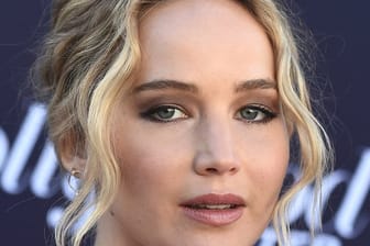 Jennifer Lawrence droht in "Burial Rites" die Todesstrafe.