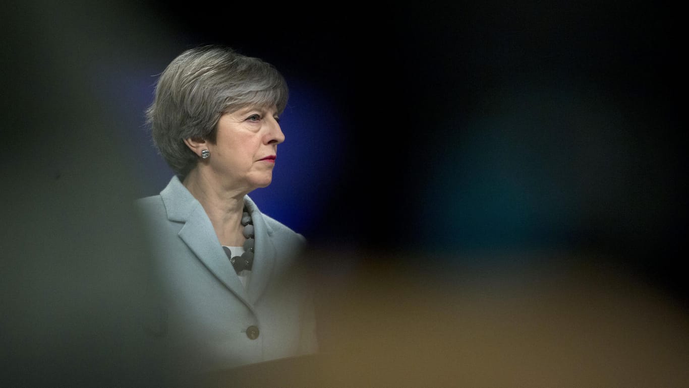 Die britische Premierministerin Theresa May: In iher Partei steht sie von zwei Seiten unter Druck – Brexit-Hardlinern und Europa-Freunden.