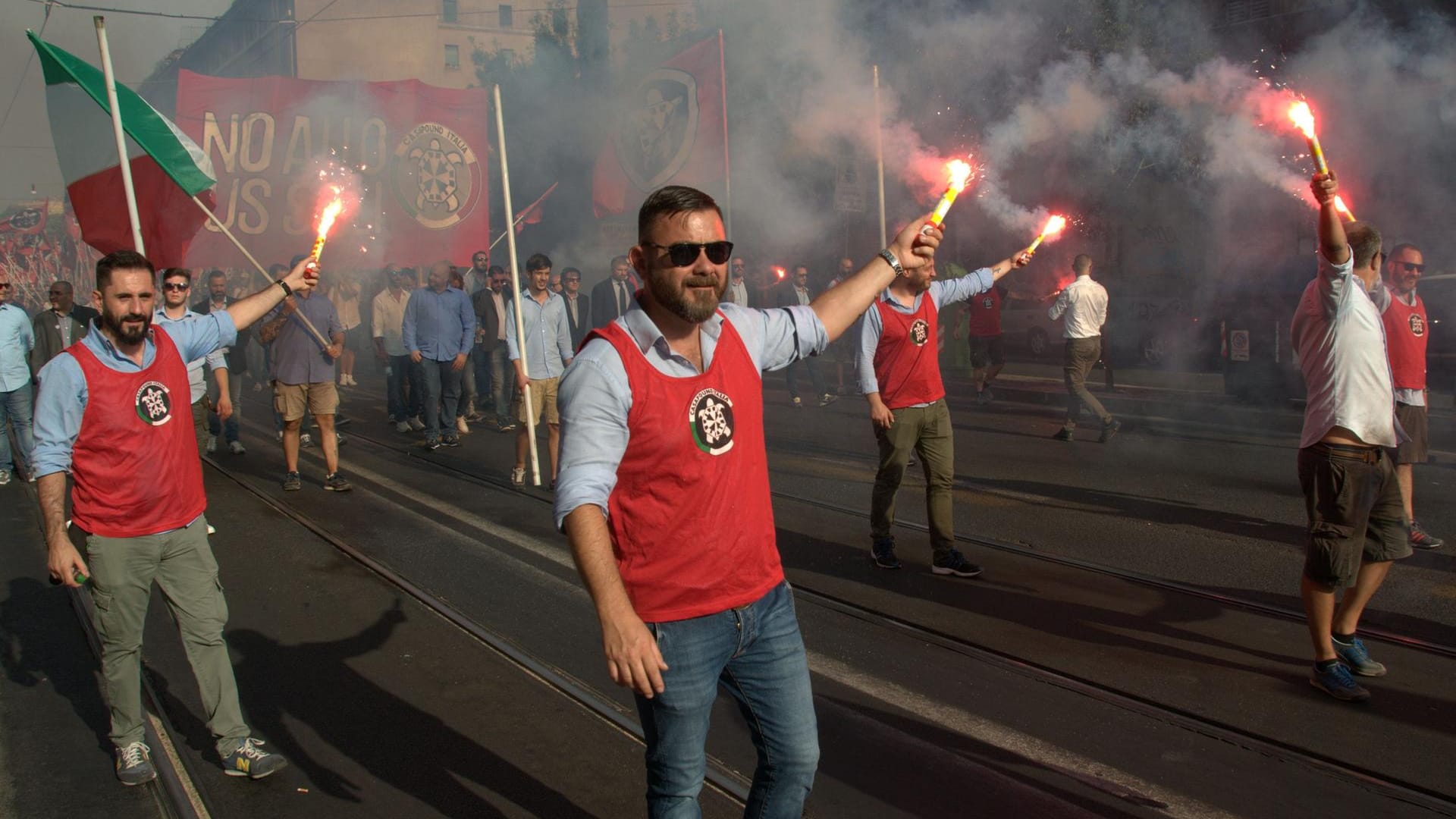 Anhänger der rechtsextremistischen Casa-Pound-Bewegung bei einer Demonstration in Rom.