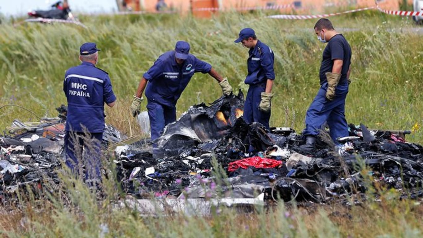 Eingeführt wurden die Strafmaßnahmen nach dem Absturz eines malaysischen Flugzeugs über der Ostukraine im Juli 2014.
