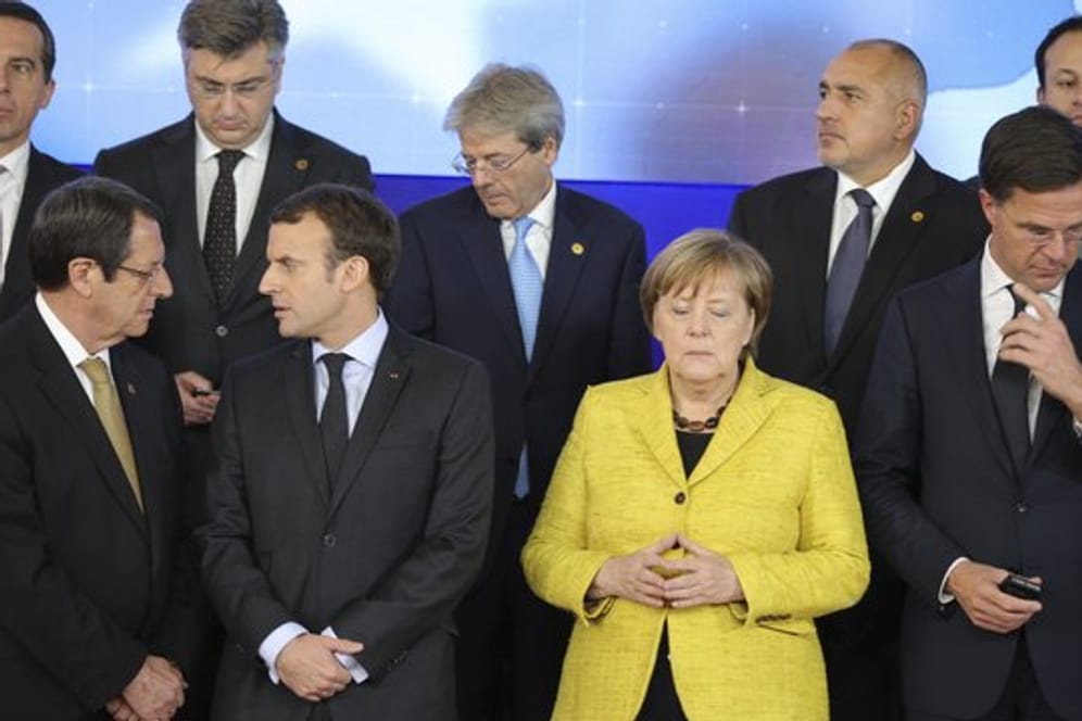 Teilnehmer des Gipfels in Brüssel beim Gruppenfoto.