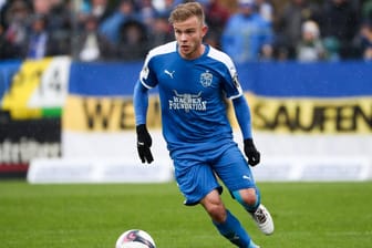 Guillaume Cros beim Thüringenpokal gegen den ZFC Meuselwitz.