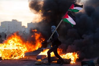 Zusammenstöße in Ramallah: Donald Trumps Entscheidung Jerusalem als Hauptstadt Israels anzuerkennen, löste heftige Proteste aus.