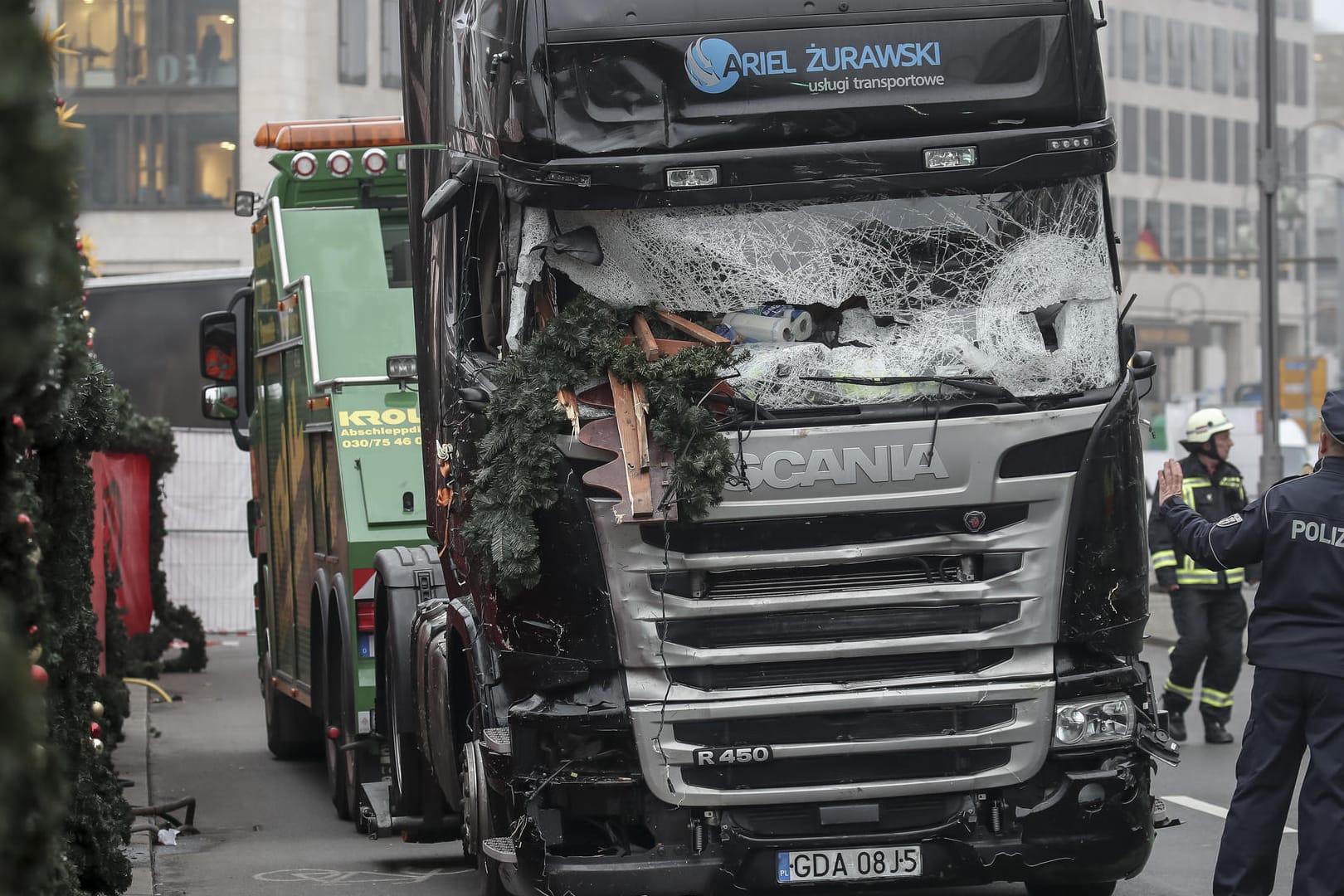 Tatort Breitscheidplatz: Wie die "Welt am Sonntag" berichtet, überachten Sicherheitsbehörden Anis Amri breits lange vor dem Anschlag in Berlin.