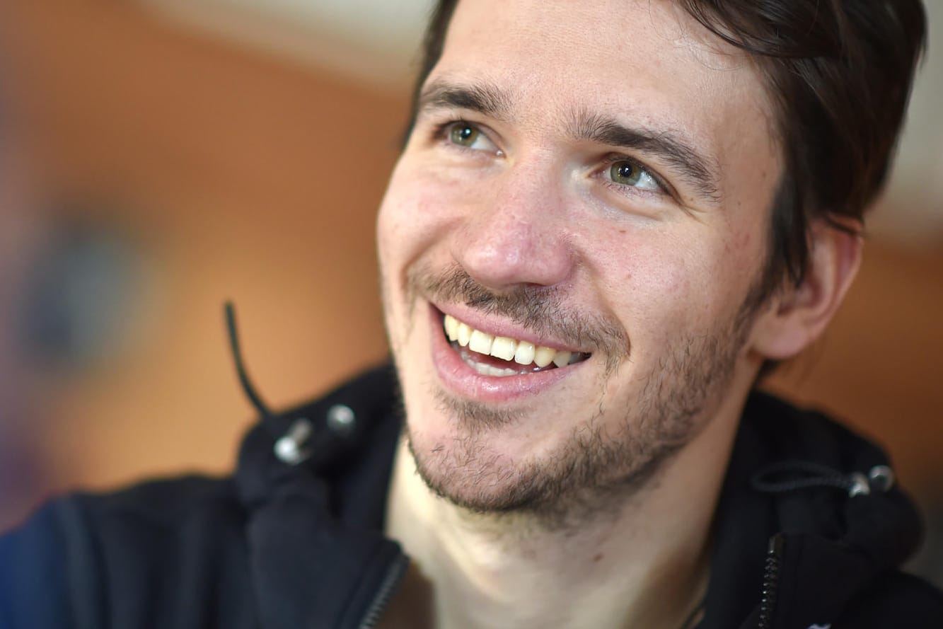 Wintersportler Felix Neureuther: Mit seiner kleinen Tochter tröstet er sich nach dem Olympia-Aus.