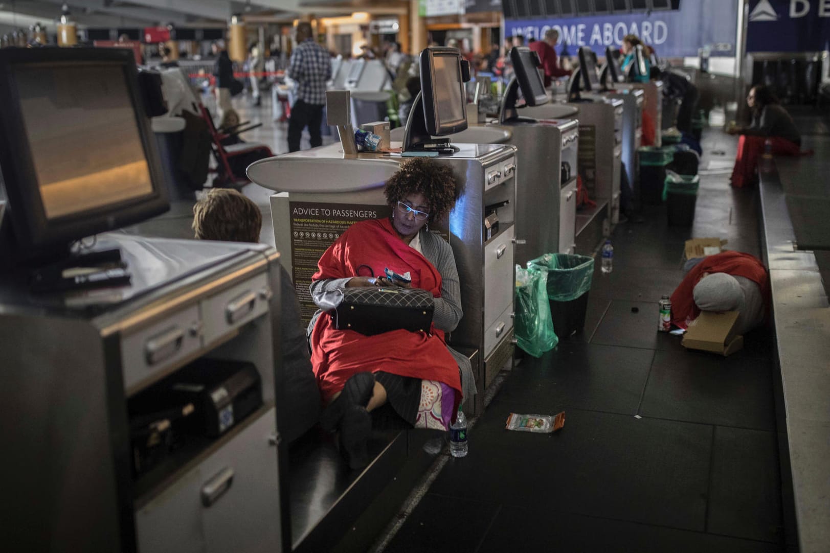 Stromausfall am Flughafen Atlanta: Tausende Passagiere mussten am Sonntag (Ortszeit) stundenlang in den dunklen Hallen ausharren.