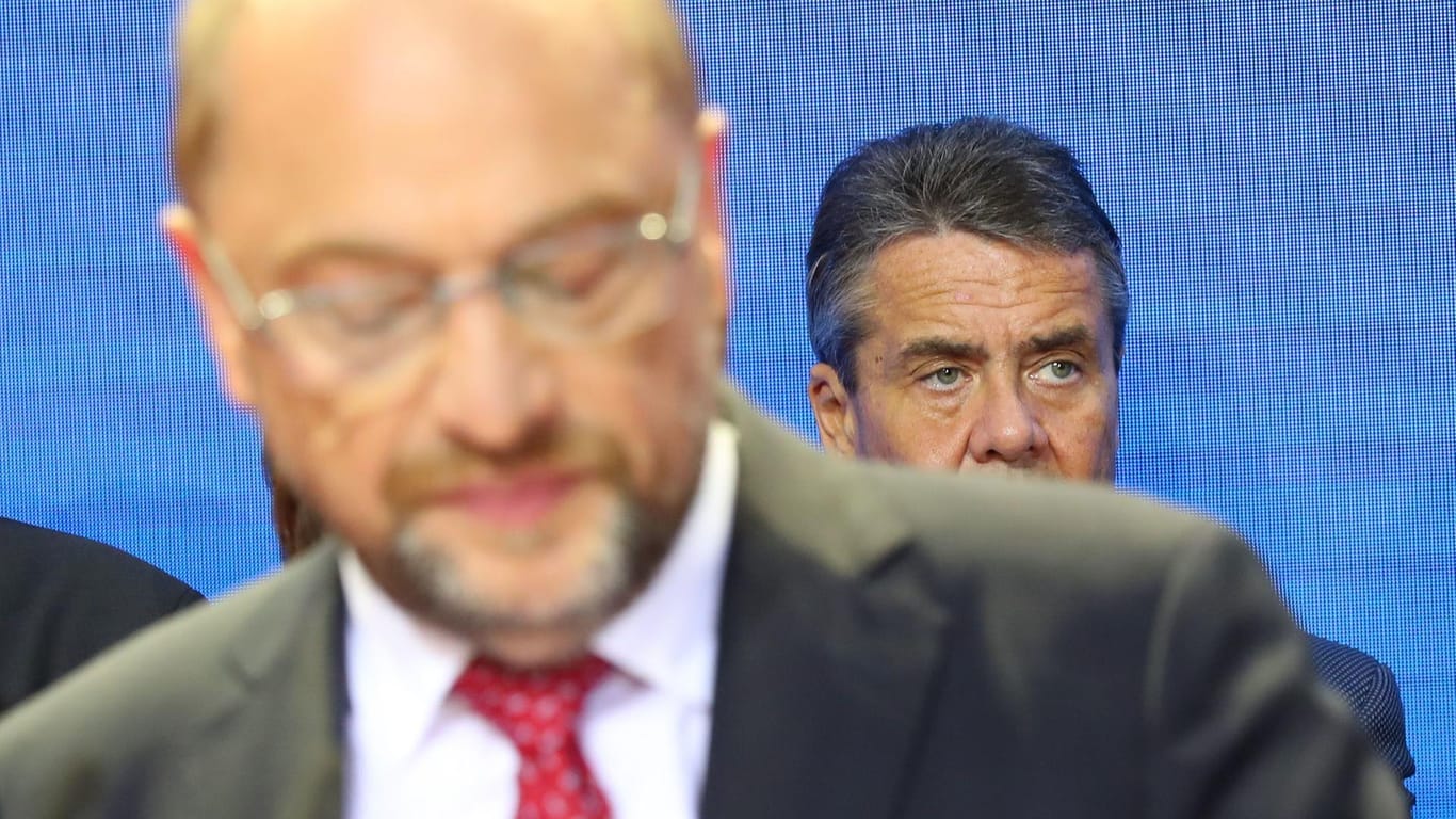 SPD-Chef Martin Schulz am Wahlabend: Schulz muss mit der Union über eine neue Große Koalition verhandeln – und das Bündnis auch seiner Basis verkaufen.