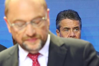 SPD-Chef Martin Schulz am Wahlabend: Schulz muss mit der Union über eine neue Große Koalition verhandeln – und das Bündnis auch seiner Basis verkaufen.