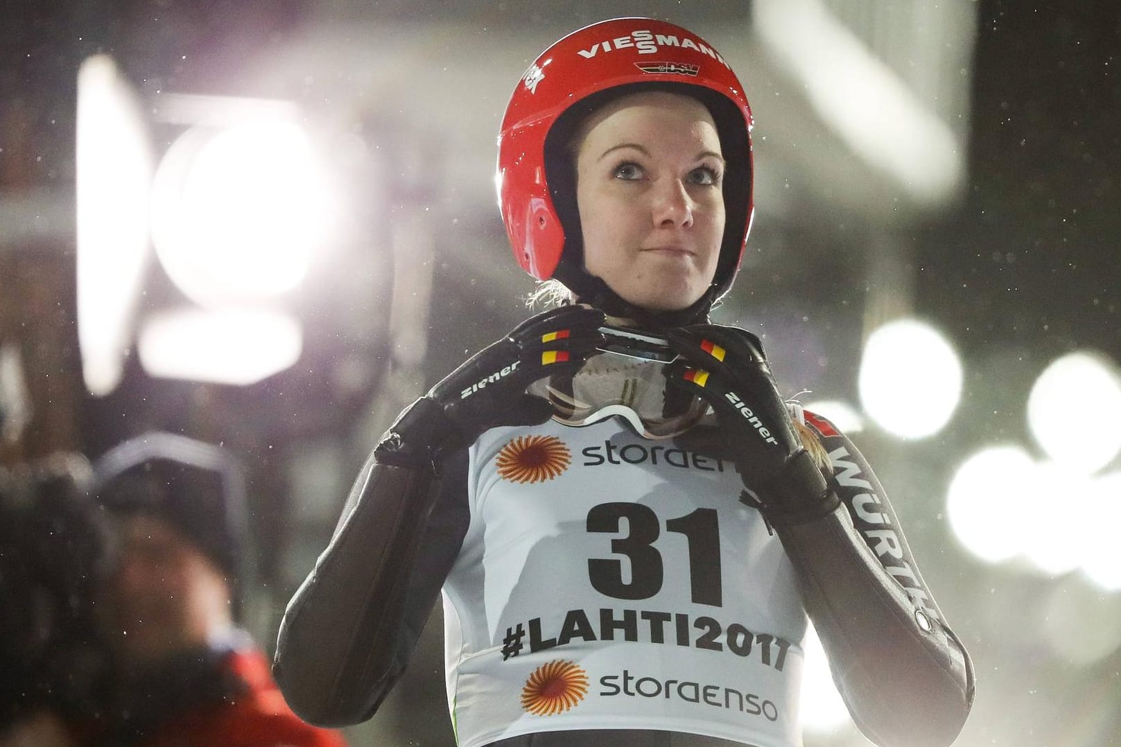 Svenja Würth war ersten Frauen-Teamwettkampf der Weltcup-Geschichte in Hinterzarten schwer gestürzt.