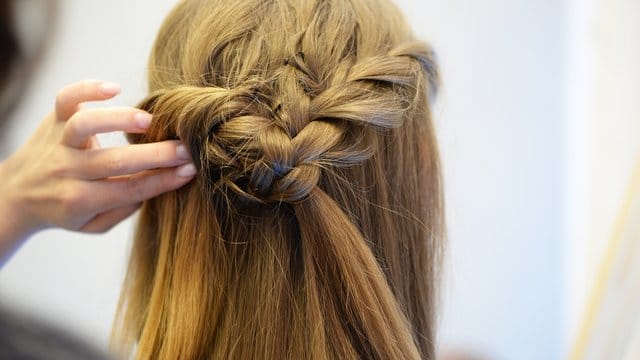 Besonders ausgeprägt sind die Preisunterschiede für Frauen und Männer bei Friseuren. Besonders ausgeprägt sind die Preisunterschiede für Frauen und Männer bei Friseuren.