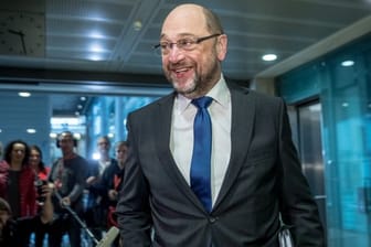 SPD-Chef Martin Schulz beriet zusammen mit den Spitzen von CDU und CSU über die Bedingungen einer Sondierung.