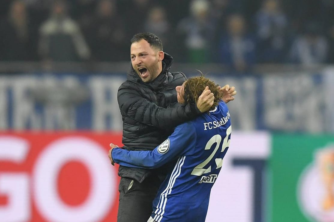 Emotionen pur: Domenico Tedeco (l.) feiert mit Armine Harit den Einzug ins Pokal-Viertelfinale.