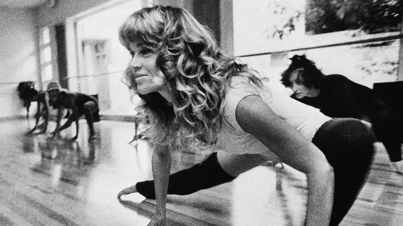 Schauspielerin Jane Fonda trainiert am 6. September 1979 in ihrem Studio "Workout" in Beverly Hills.