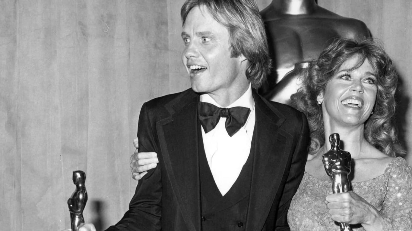 Jon Voight und Jane Fonda gewannen 1979 die Oscars in den Kategorien beste Hauptdarstellerin und bester Hauptdarsteller im Film "Coming Home – Sie kehren heim".