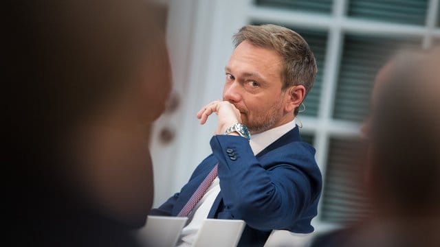 Der FDP-Bundesvorsitzende Christian Lindner kann sich einen Neuanlauf für Jamaika-Koalition vorstellen. Der FDP-Bundesvorsitzende Christian Lindner kann sich einen Neuanlauf für Jamaika-Koalition vorstellen.